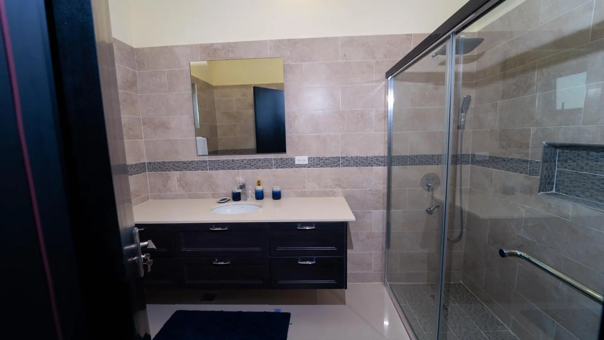 Pensjonat Pyramid Dreamstay 67 Ocho Rios