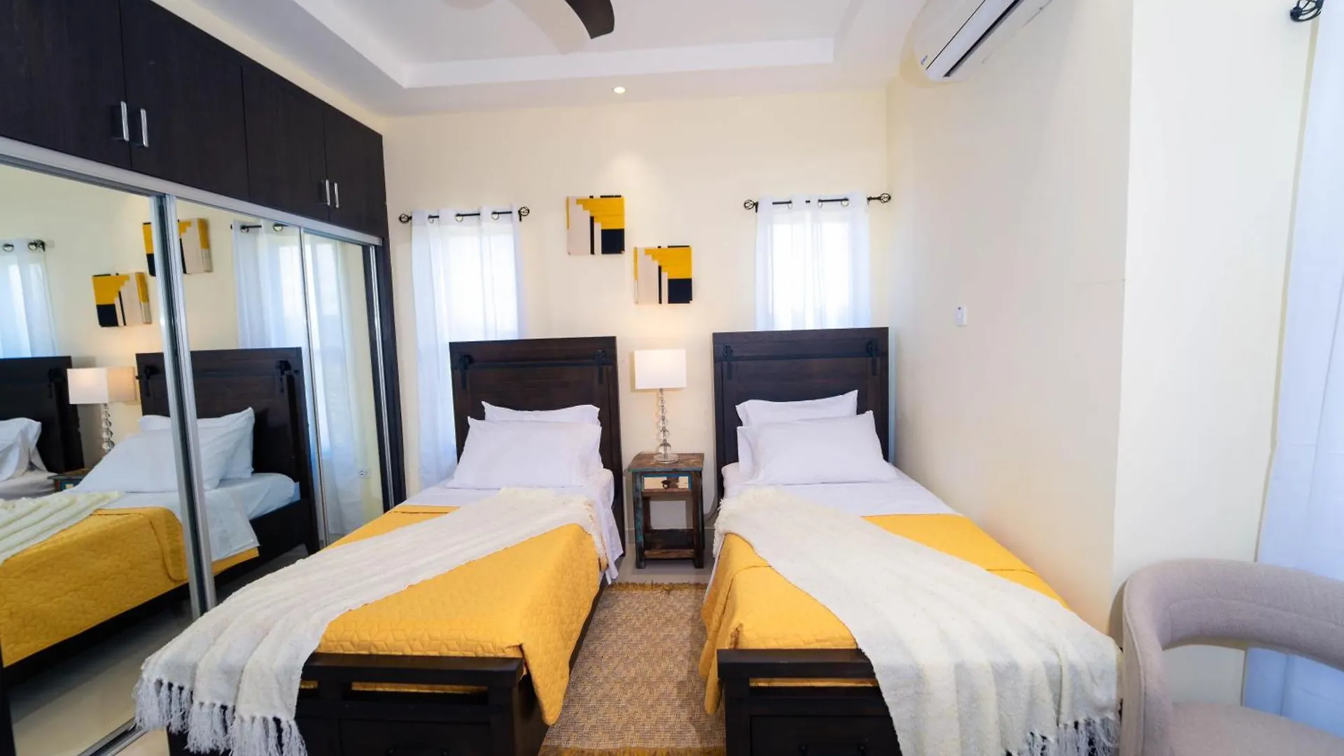 Pensjonat Pyramid Dreamstay 67 Ocho Rios Jamajka