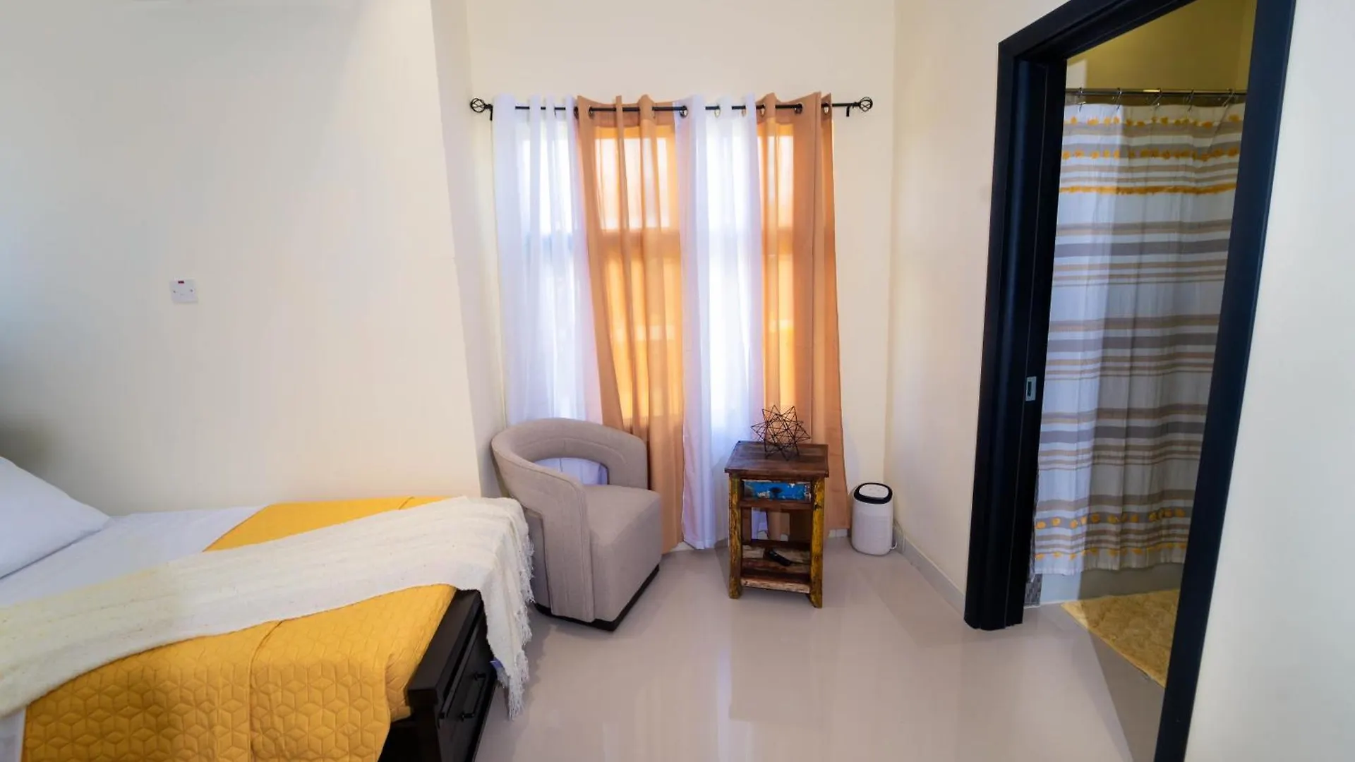 Pyramid Dreamstay 67 Ocho Rios Pensjonat