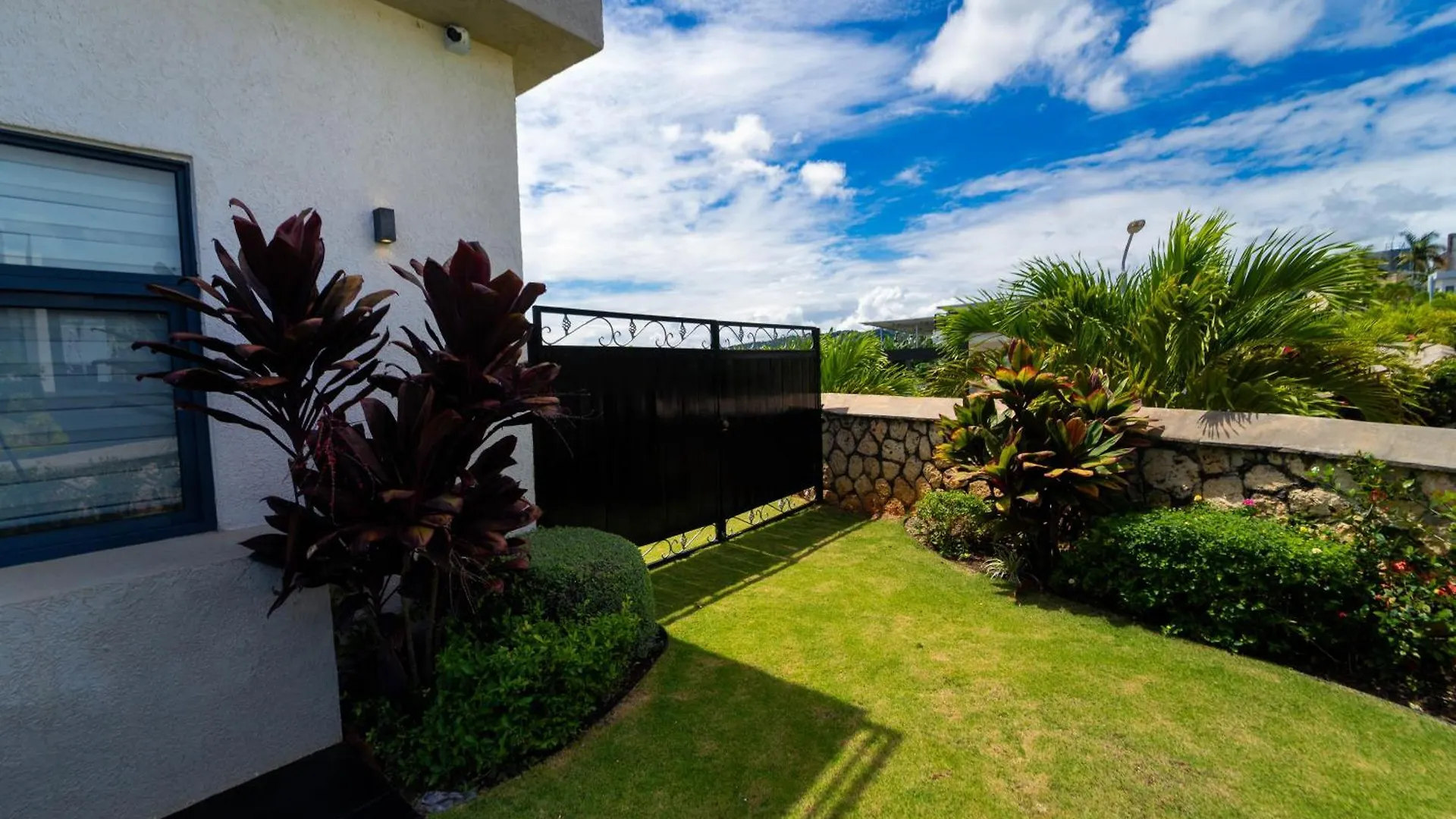 Pyramid Dreamstay 67 Ocho Rios 0*,  Jamajka