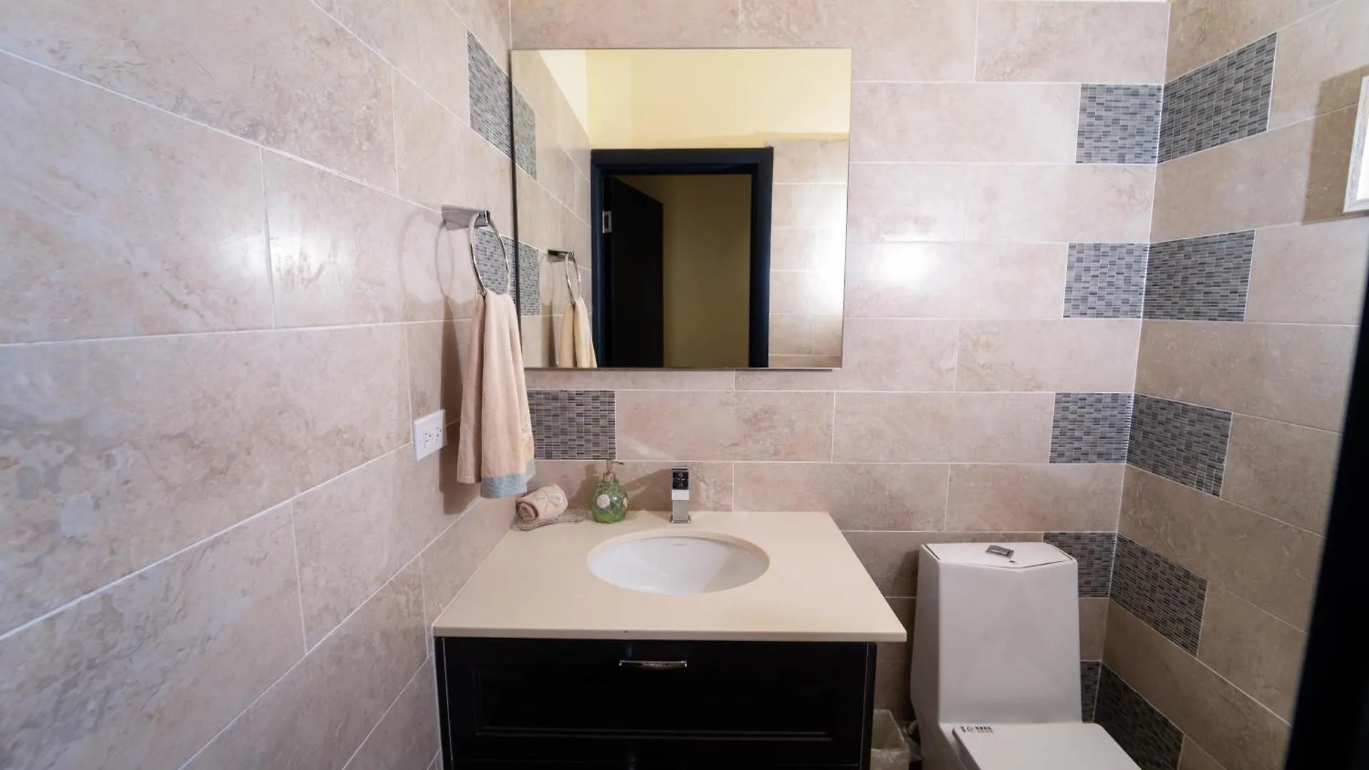 Pyramid Dreamstay 67 Ocho Rios 0*,  Jamajka